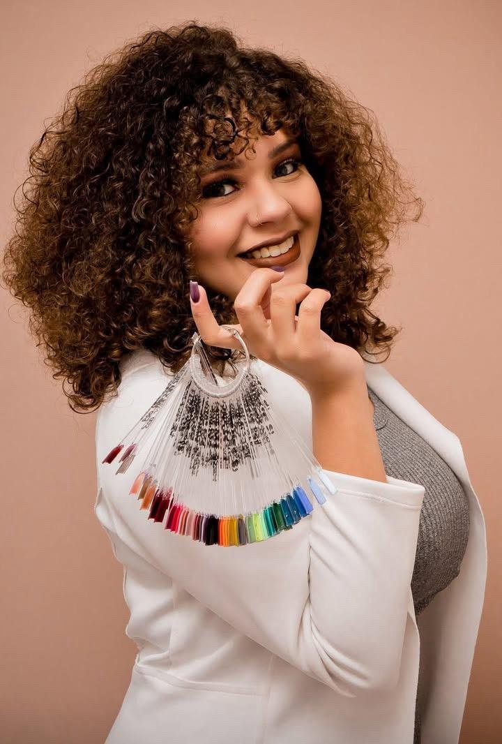 Das lágrimas à reconstrução: a história de Manuella Lecca, a mulher que transformou dor em autoestima