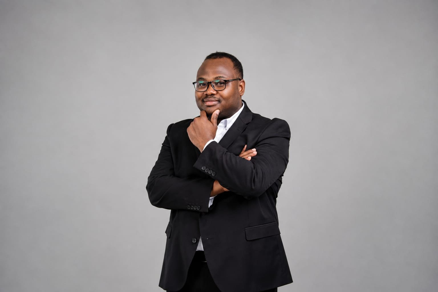 A Força do Entretenimento e da Identidade: Duilio Pedro e a Expansão da Cultura Angolana entre a Europa e África
