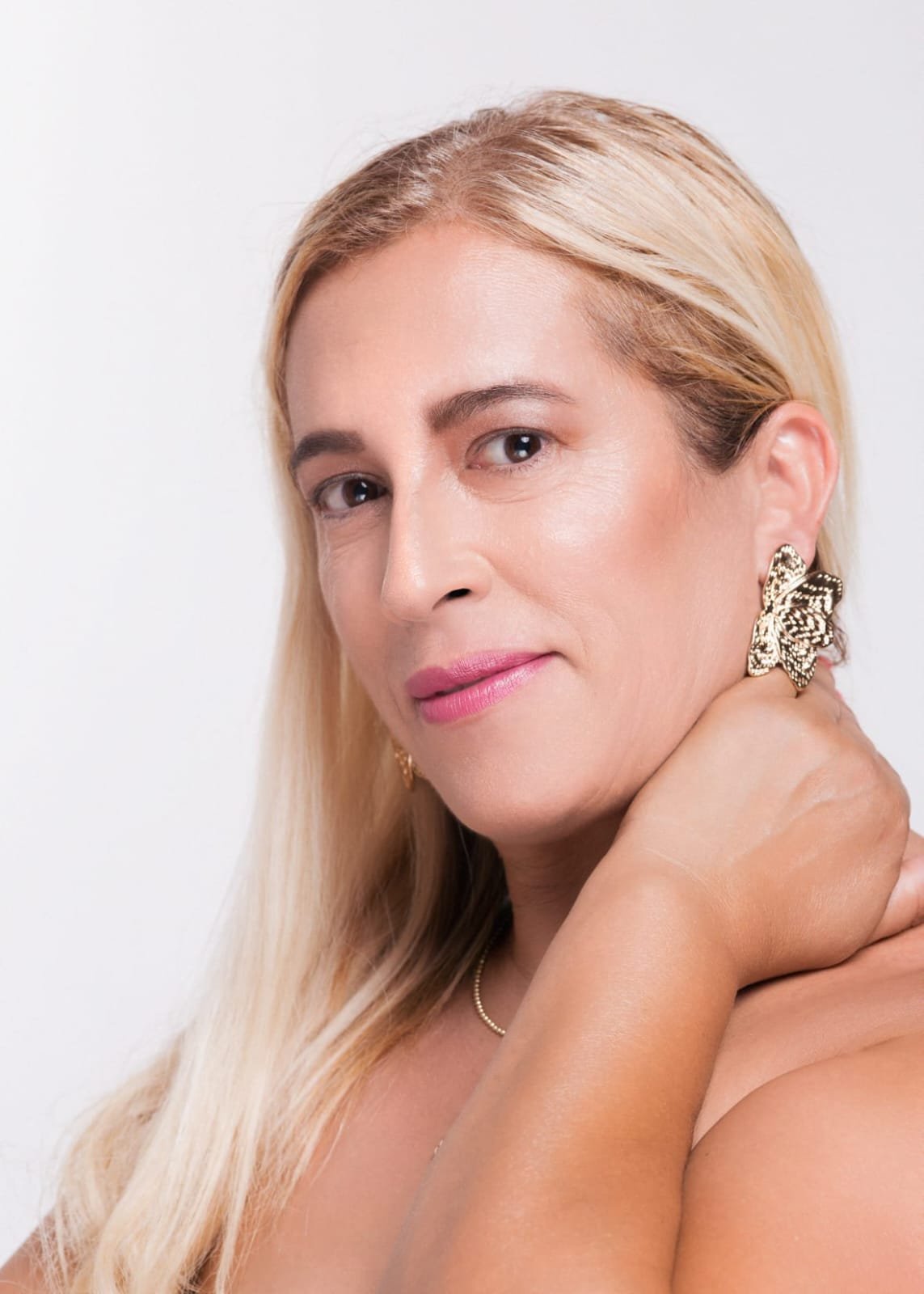 A Ciência do Recomeço: Nelia Sousa Estrutura Plataforma de Autoestima, Saúde Integral e Reinvenção Feminina na Suíça