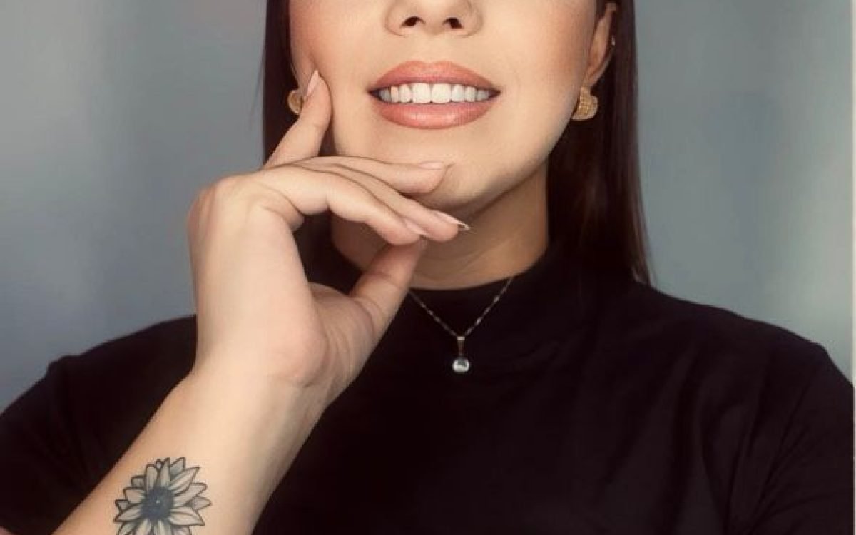 Das primeiras unhas feitas na infância ao reconhecimento na cidade: a história de superação e fé de Tainá